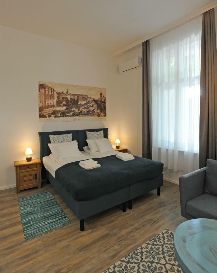 M37 Apartman Дебрецен Екстериор снимка