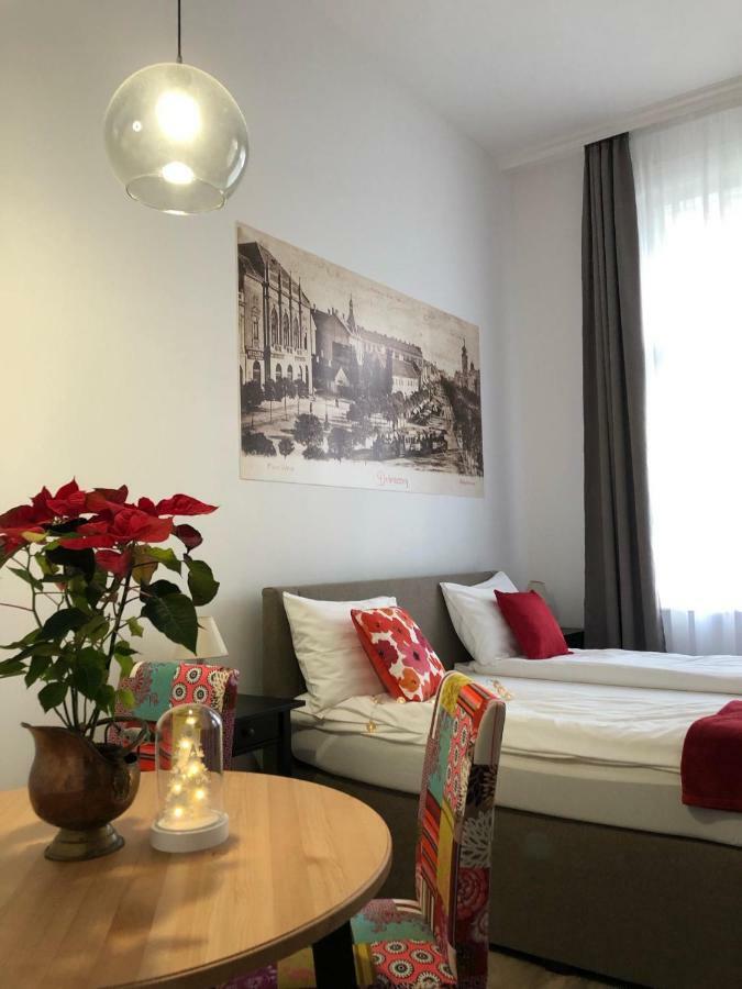 M37 Apartman Дебрецен Екстериор снимка